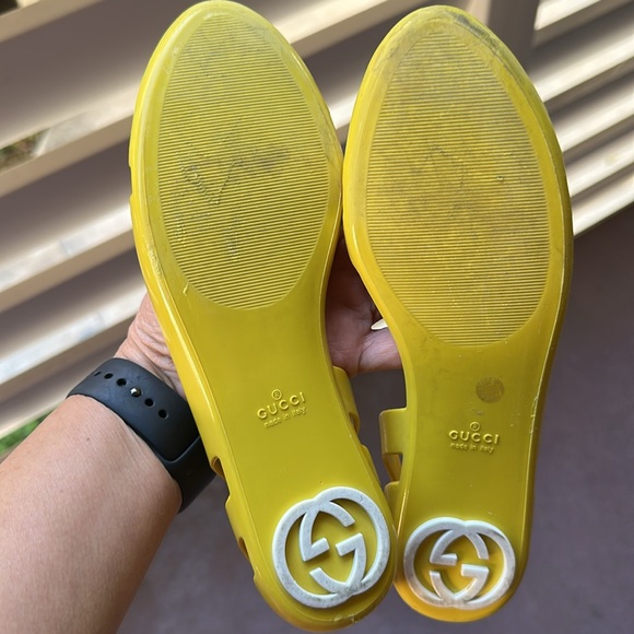 Gucci
Interlocking G Logo Rubber D'Orsay Flats Size 36/ US 6 - Picture 8 of 8